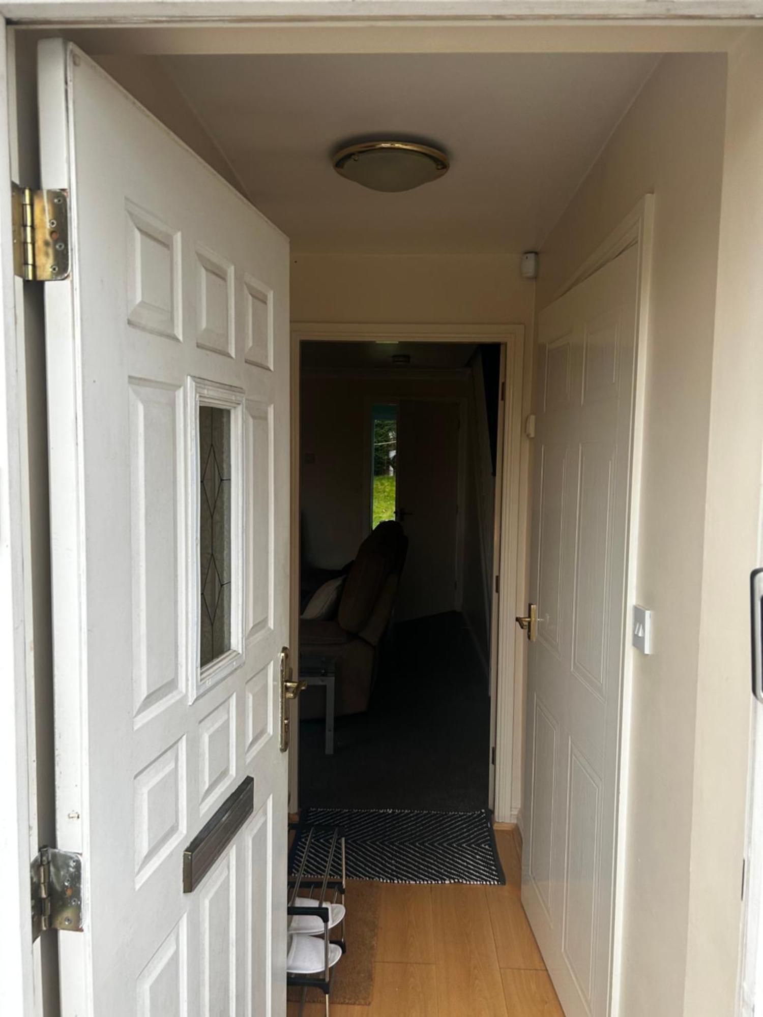 Brades Rise House - 3 Bedroom House With 2 Toilets With A Private Garden *