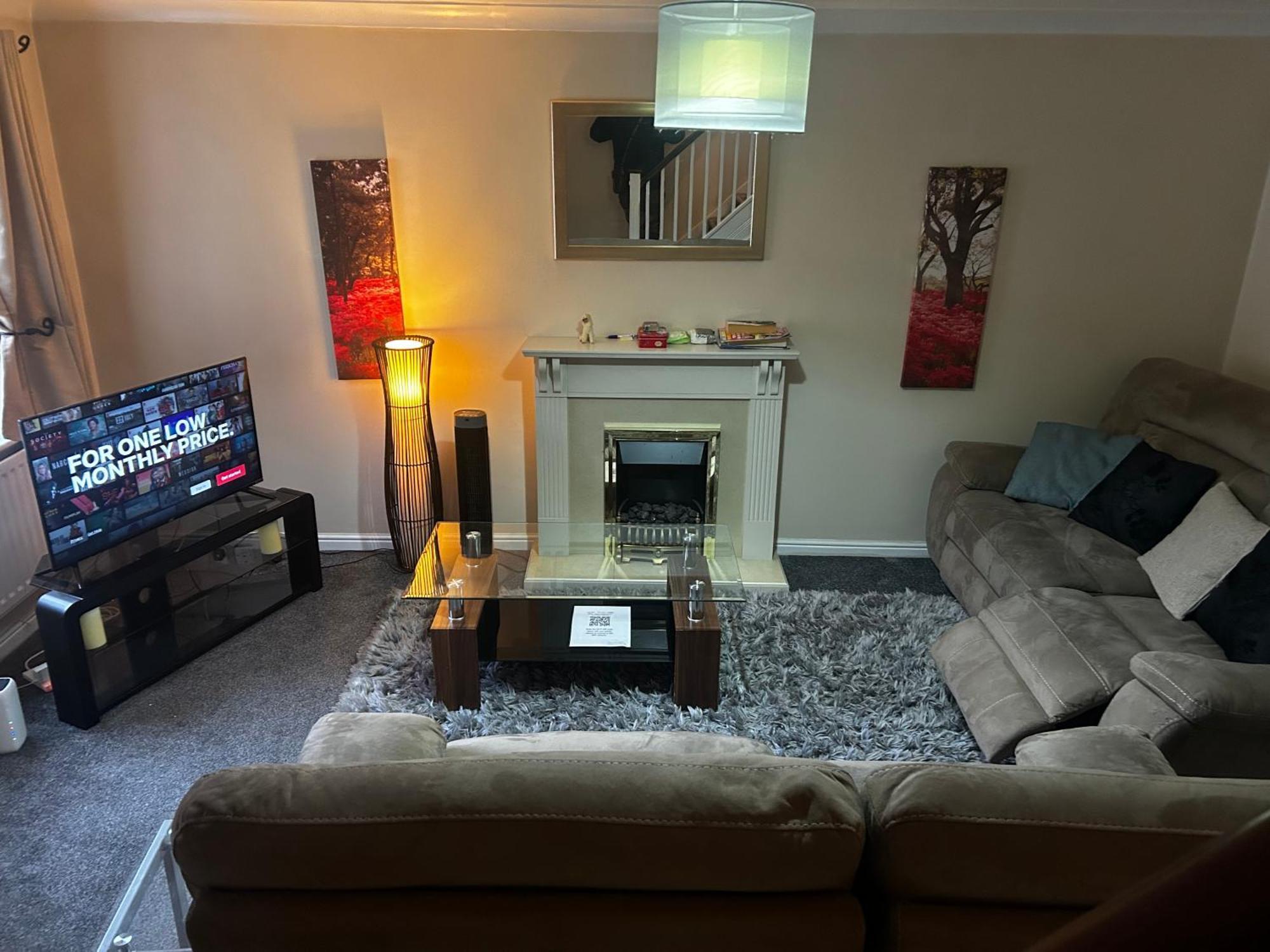 Brades Rise House - 3 Bedroom House With 2 Toilets With A Private Garden Birmingham