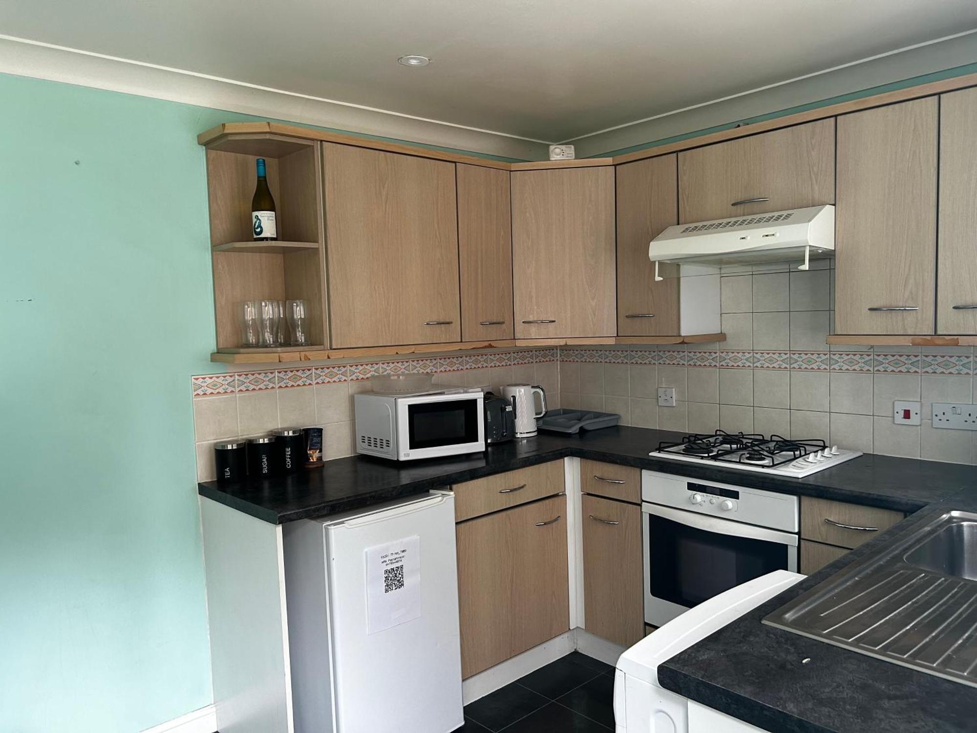Brades Rise House - 3 Bedroom House With 2 Toilets With A Private Garden Apartment Birmingham